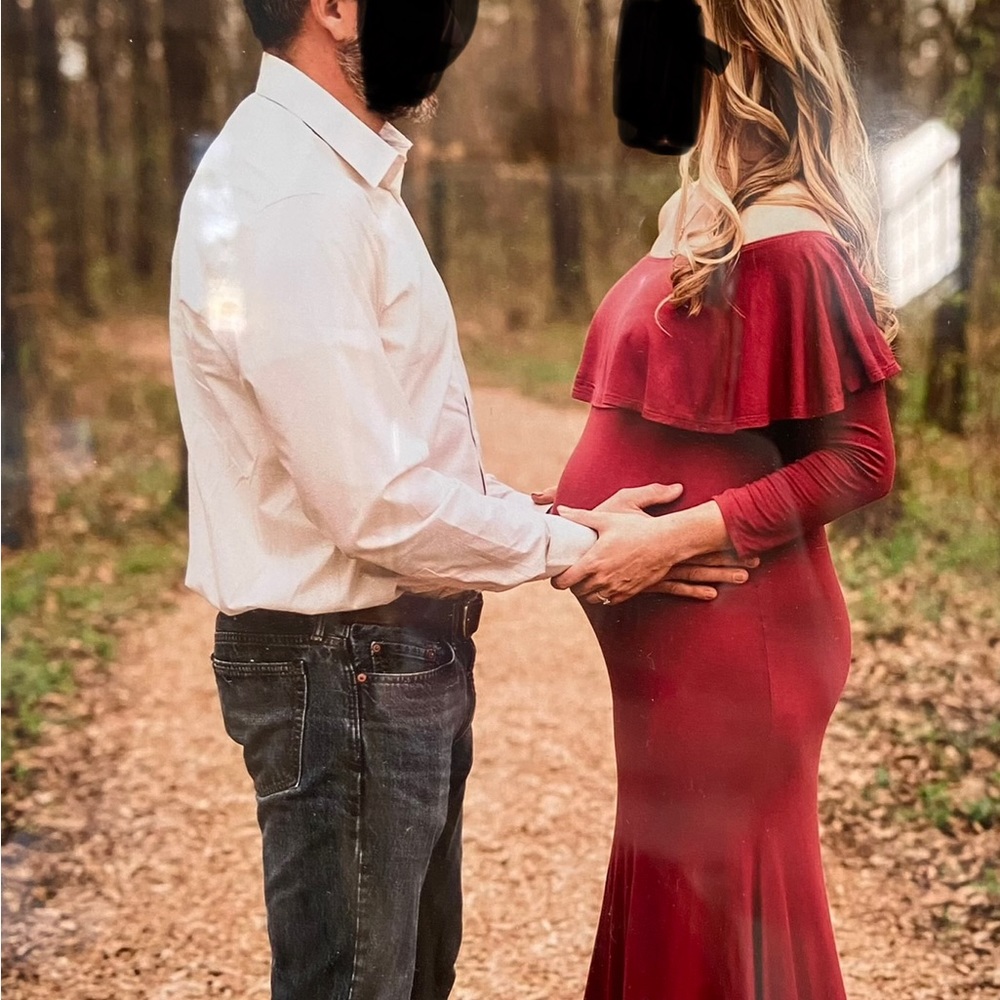 Size small maternity photo shoot gown